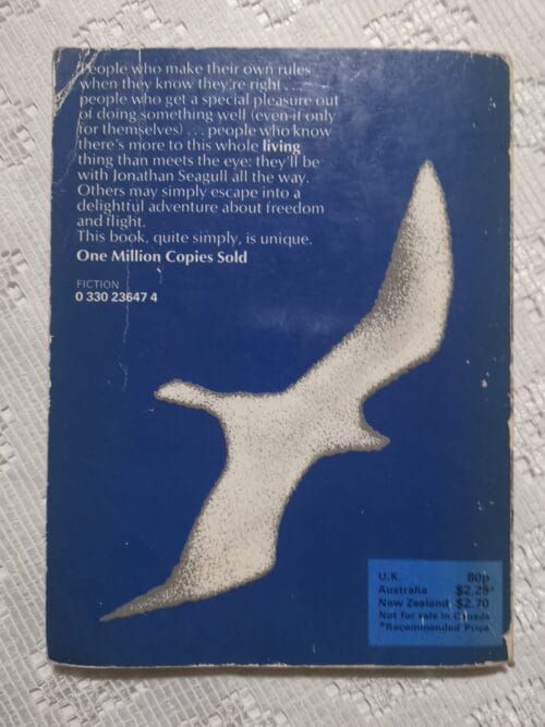 Jonathan Livingston Seagull – Richard Bach secondhand book