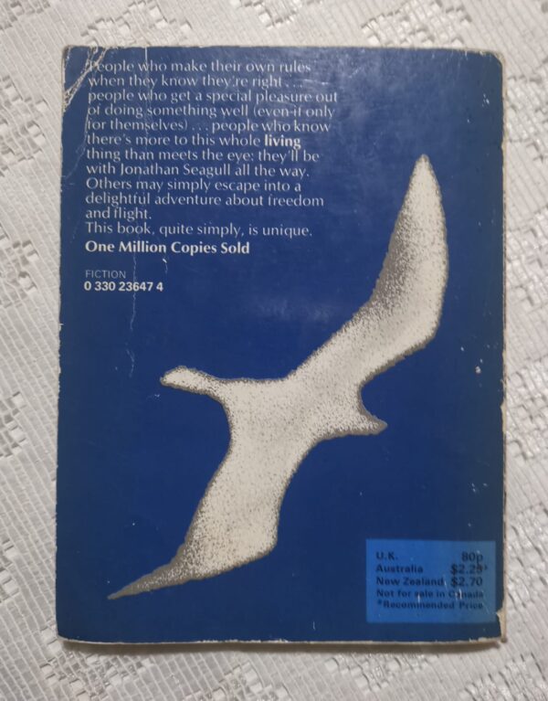 Jonathan Livingston Seagull - Richard Bach