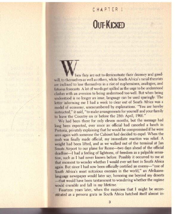 Move Your Shadow-6 Move Your Shadow: South Africa, Black and White – Joseph Lelyveld secondhand book