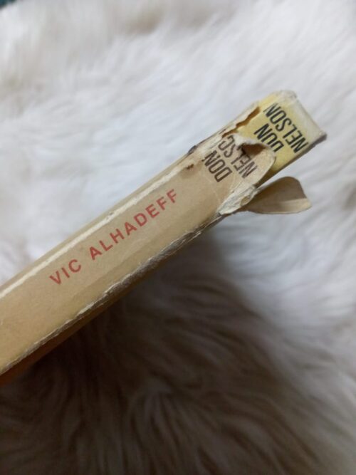 South Africa in Two World Wars: A Newspaper History of South Africa – Vic Alhadeff secondhand book