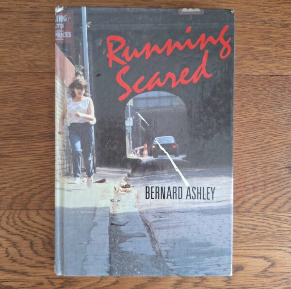 Running Scared – Bernard Ashley secondhand book