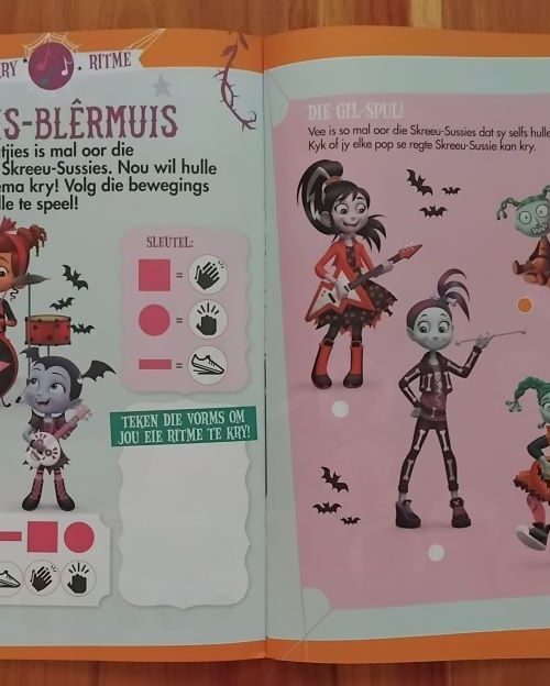 Ultra-Aktiwiteite: Vampirina secondhand book