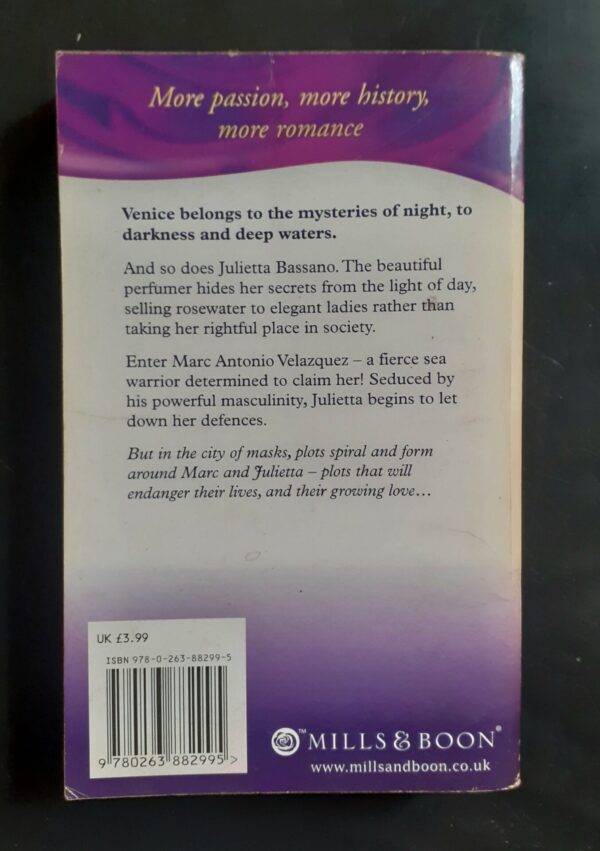 A Notorious Woman – Amanda McCabe secondhand book