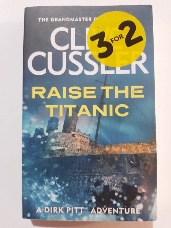 Raise The Titanic – Clive Cussler secondhand book