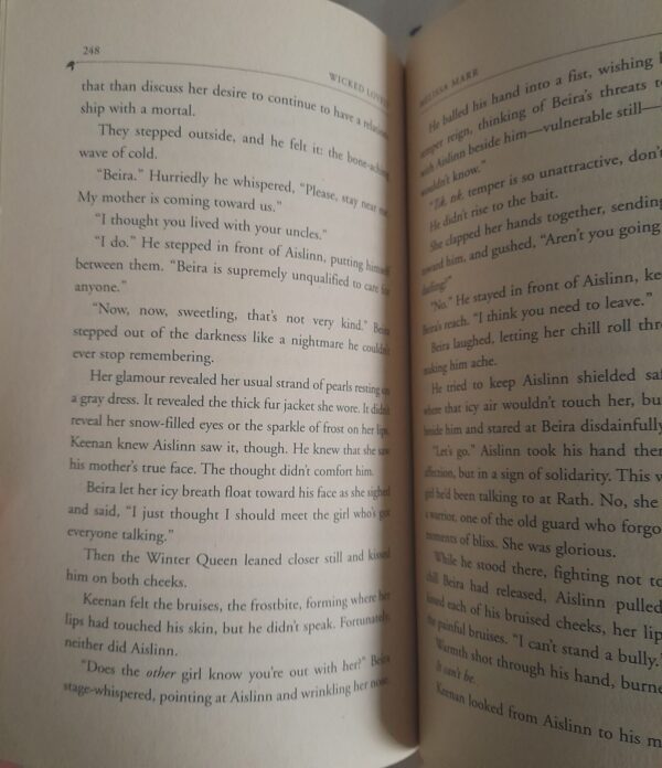 Wicked Lovely – Melissa Marr secondhand book