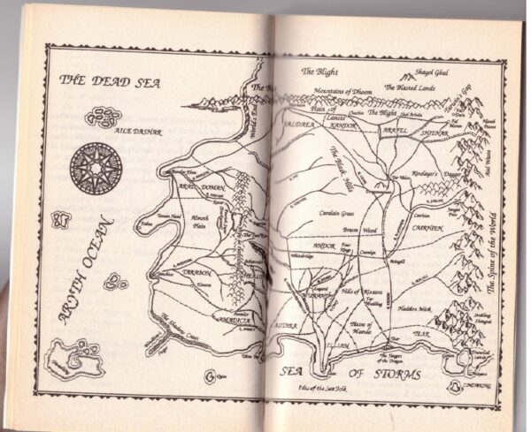 Wheel Of Time: The Dragon Reborn #3 -- Robert Jordan