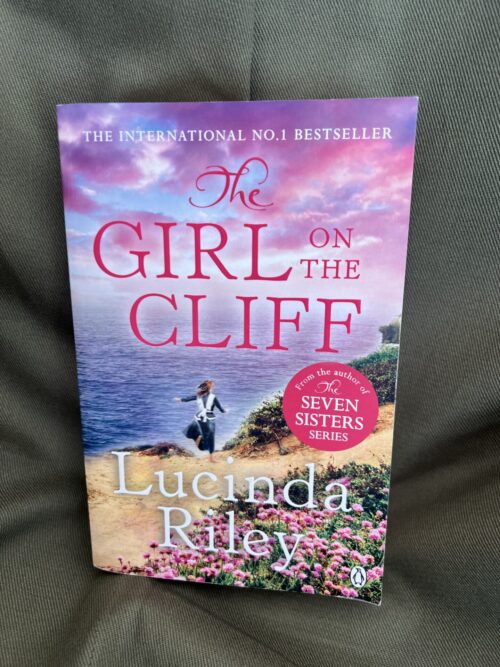 The Girl On The Cliff - Lucinda Riley