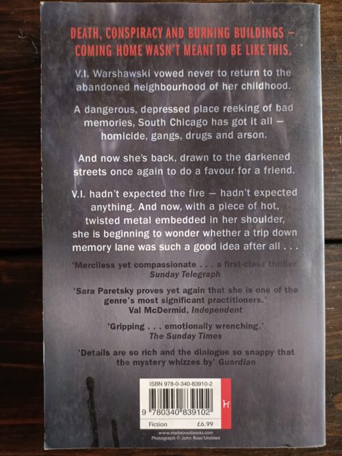 Fire Sale – Sara Paretsky secondhand book