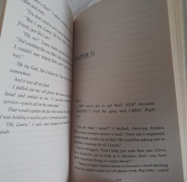 20250518_171502 Undead And Unwelcome – MaryJanice Davidson secondhand book