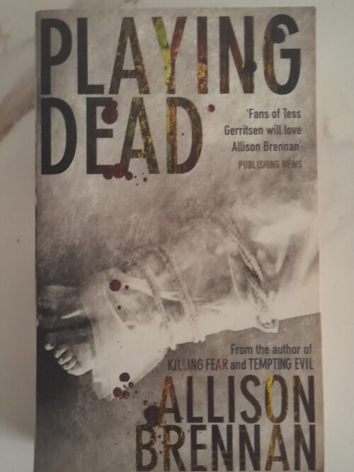 Playing Dead - Allison Brennan