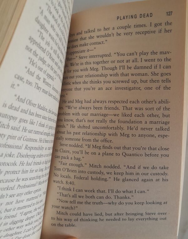 Playing Dead - Allison Brennan