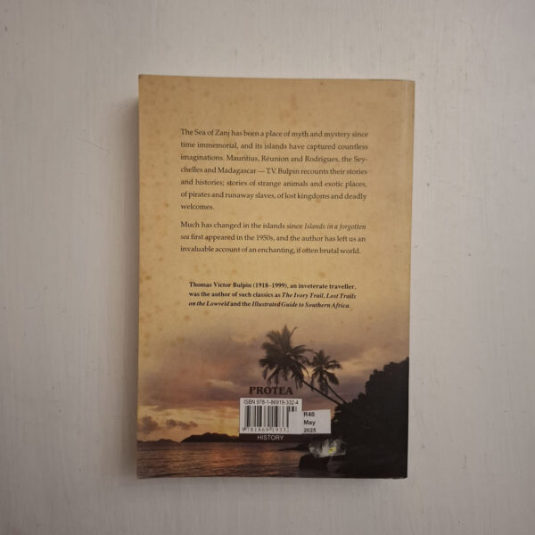 Islands in a Forgotten Sea (T.V. Bulpin)