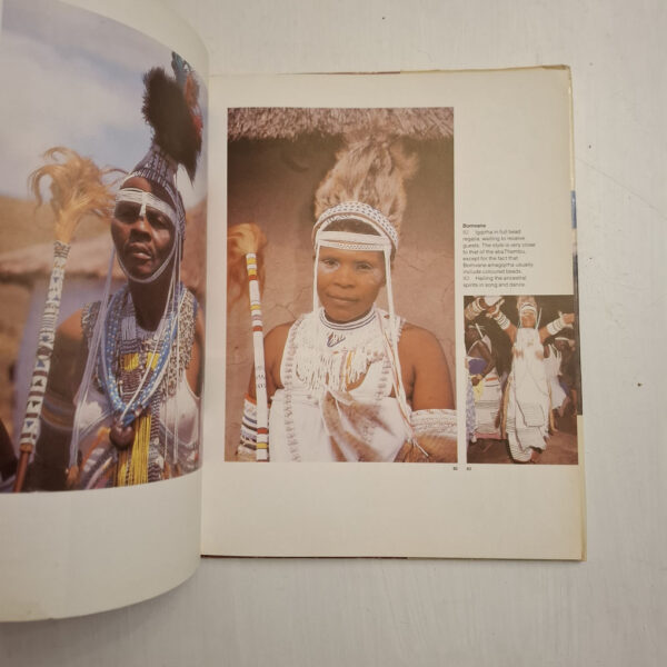 Amagqirha: Religion, Magic, And Medicine In Transkei - Joan A. Broster, Herbert C. Bourn