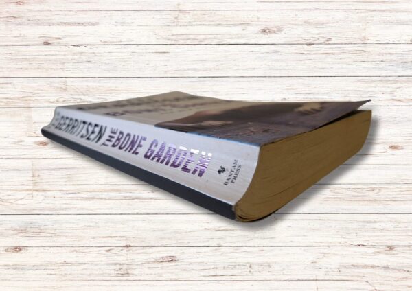 The Bone Garden – Tess Gerritsen secondhand book