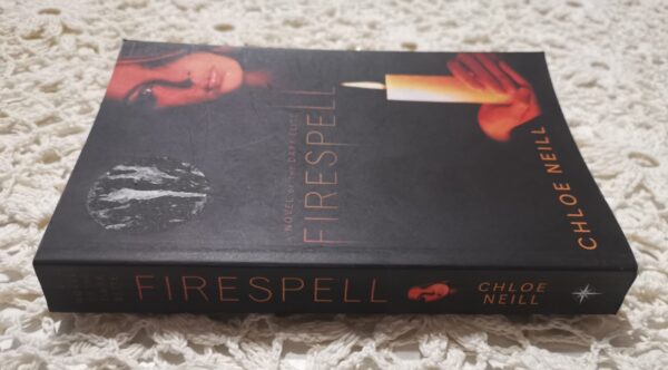 Firespell – Chloe Neill secondhand book