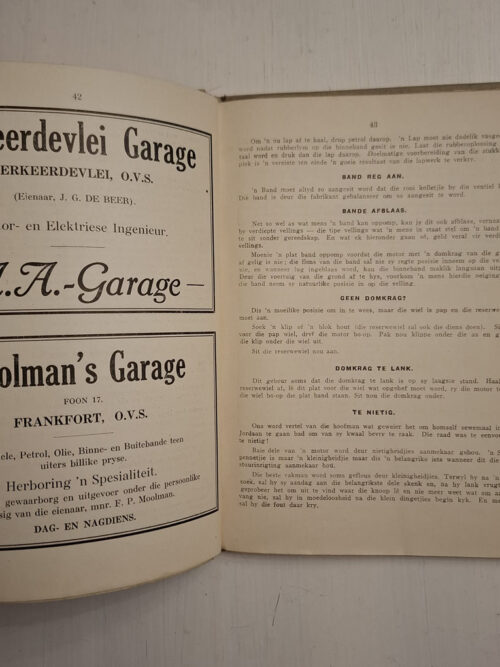 Suid-Afrikaanse Motorterme (Afrikaans-Engels, Engels-Afrikaans) En Motorhandboek – Van Sandwyk, MC secondhand book