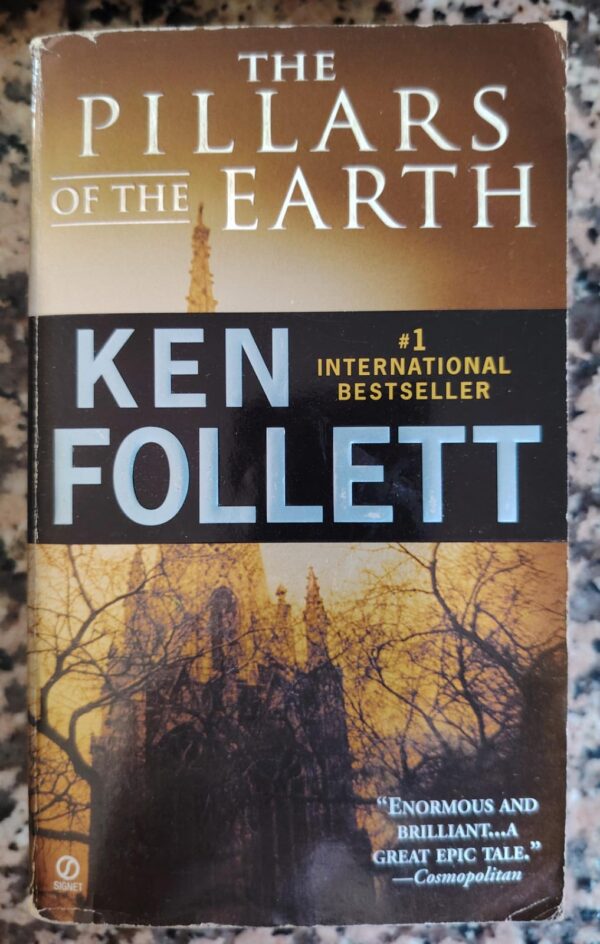 The Pillars Of The Earth – Ken Follett secondhand book