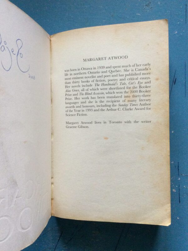 Lady Oracle – Margaret Atwood secondhand book