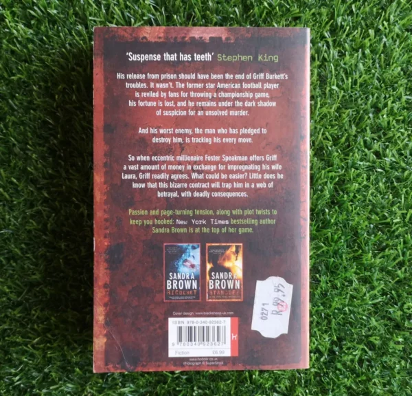Play Dirty – Sandra Brown secondhand book
