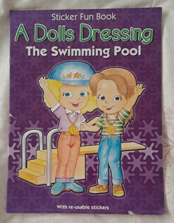 A Dolls Dressing The Swimming Pool – Ediciones Saldaña secondhand book
