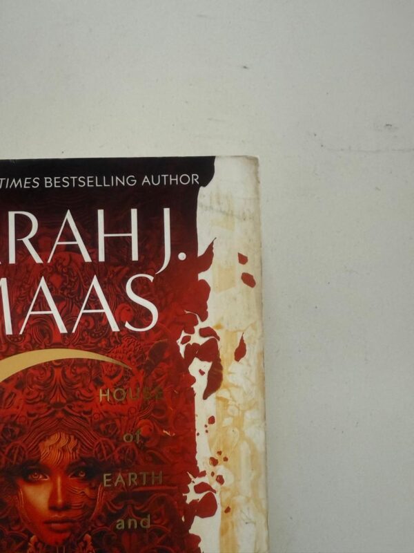 Crescent City: House Of Earth And Blood – Sarah J Maas secondhand book