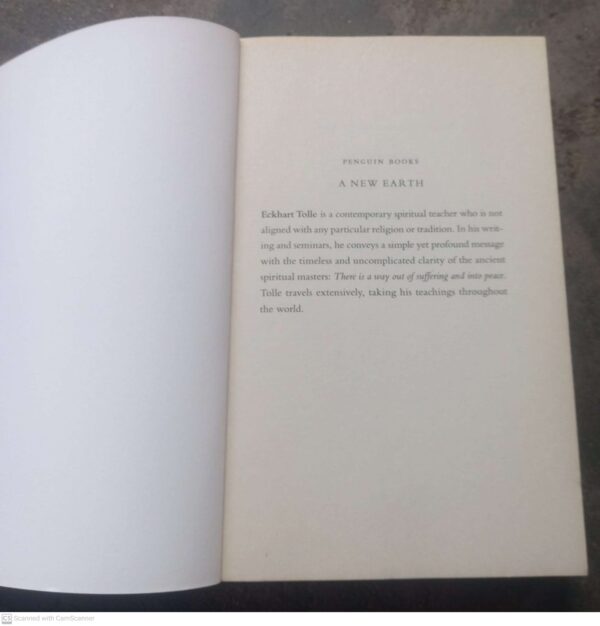 A New Earth: Awakening To Your Life’s Purpose — Eckhart Tolle secondhand book