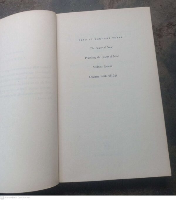 A New Earth: Awakening To Your Life’s Purpose — Eckhart Tolle secondhand book