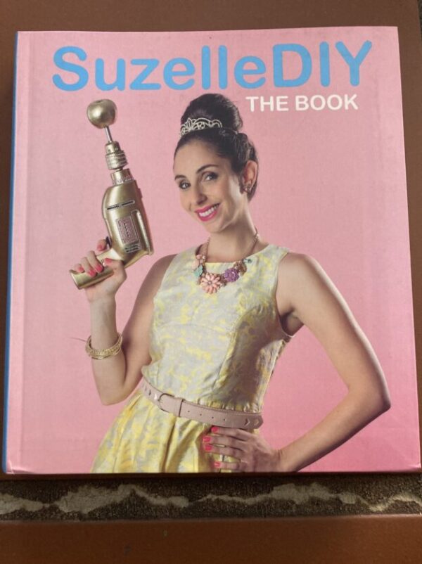 SuzelleDIY: The Book secondhand book