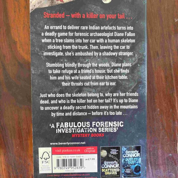 20250926_121837607_iOS A Game For All The Family – Sophie Hannah secondhand book