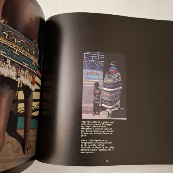 Ndebele: The Art Of An African Tribe – Margaret Courtney-Clarke secondhand book