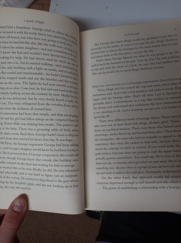 A Spark Of Light – Jodi Picoult secondhand book