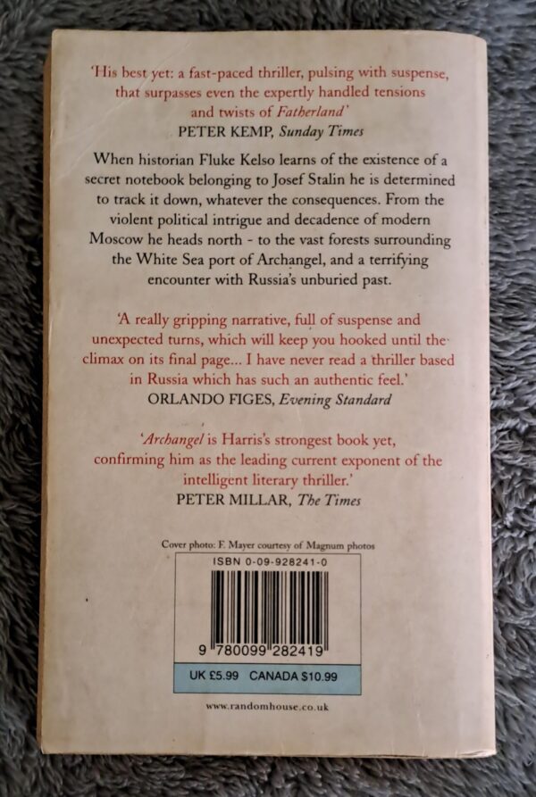20251012_155830 Archangel – Robert Harris secondhand book