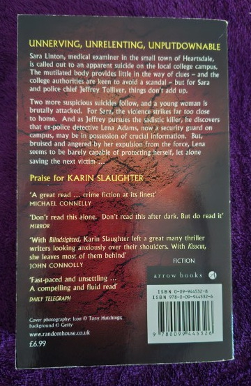 A Faint Cold Fear – Karin Slaughter secondhand book