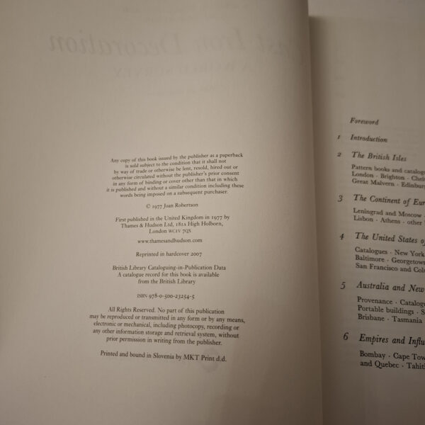 Cast Iron Decoration: A world Survey – E. Graeme Robertson; Joan Robertson secondhand book