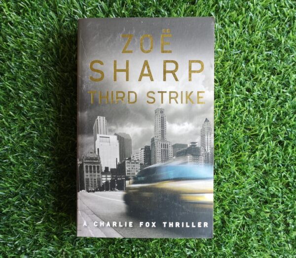 Third Strike – Zoe Sharp secondhand book