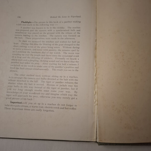 20251211_212118 Behind The Lens In Tigerland – Arthur Musselwhite secondhand book