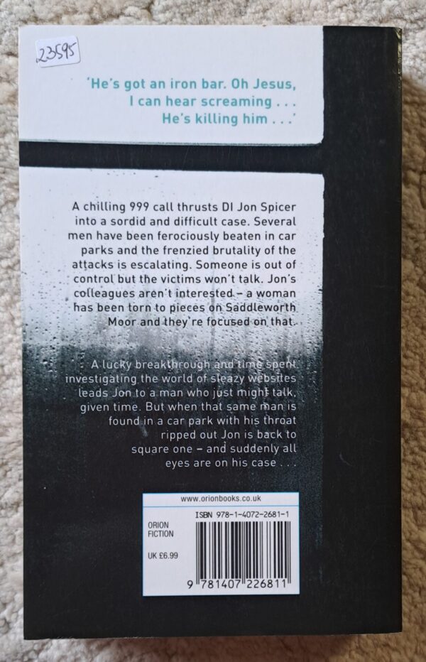 20260108_160723 Savage Moon – Chris Simms secondhand book