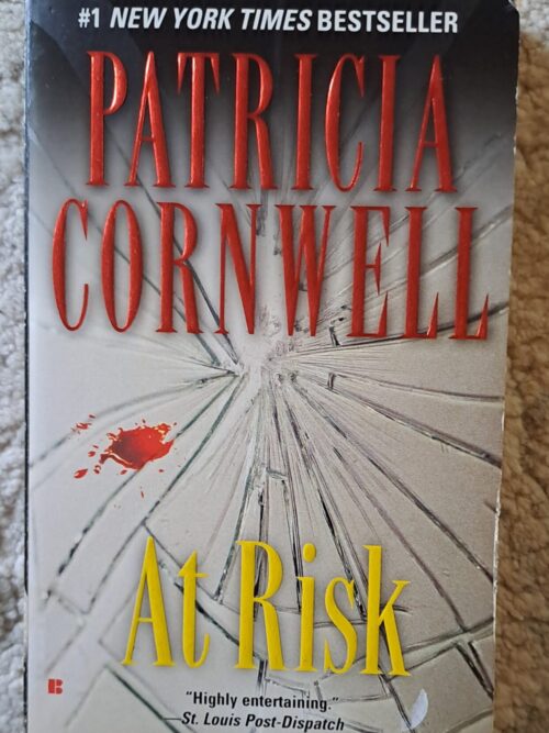 At Risk – Patricia Cornwell secondhand book