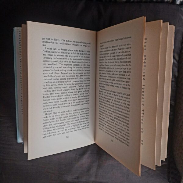 The Heretic’s Apprentice – Ellis Peters secondhand book