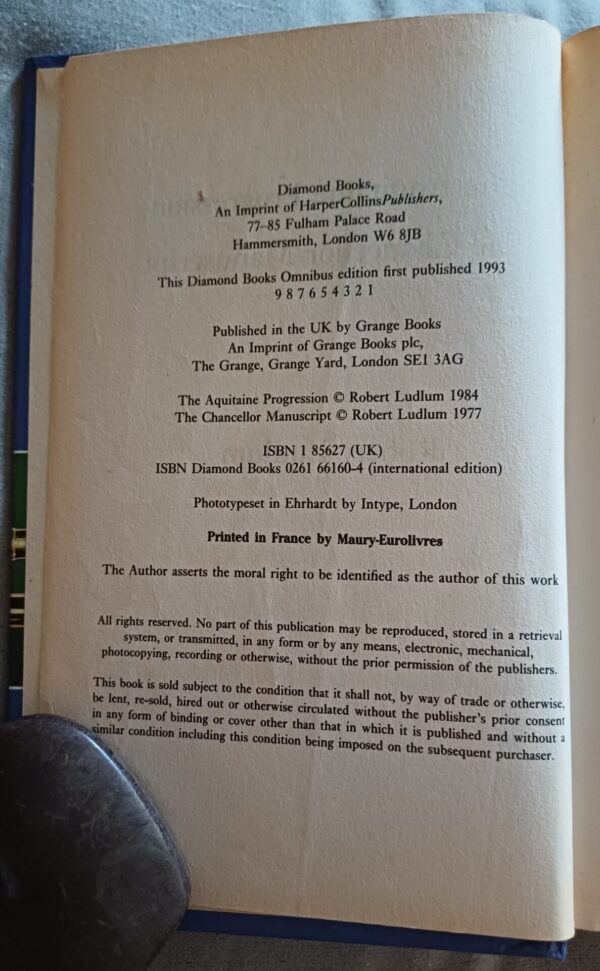 The Aquitaine Progression | The Chancellor Manuscript – Robert Ludlum secondhand book