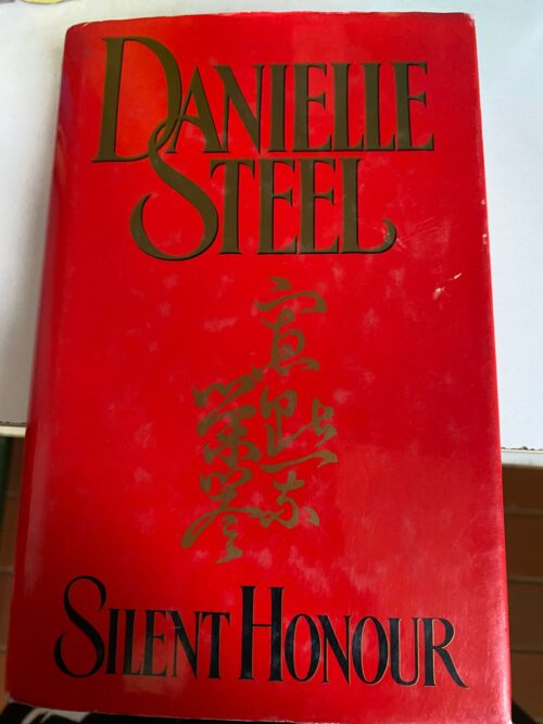 Silent Honour - Danielle Steel Silent Honour – Danielle Steel secondhand book