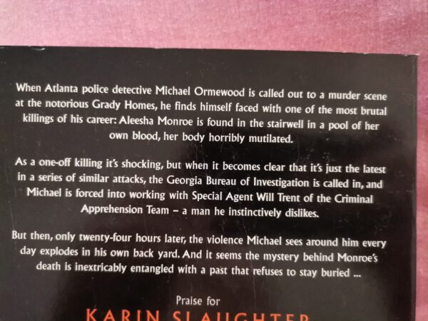 Triptych – Karin Slaughter secondhand book