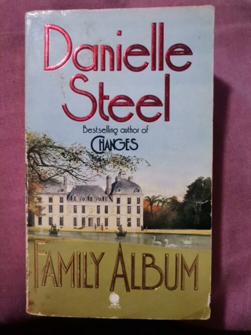 Family Album – Danielle Steel secondhand book