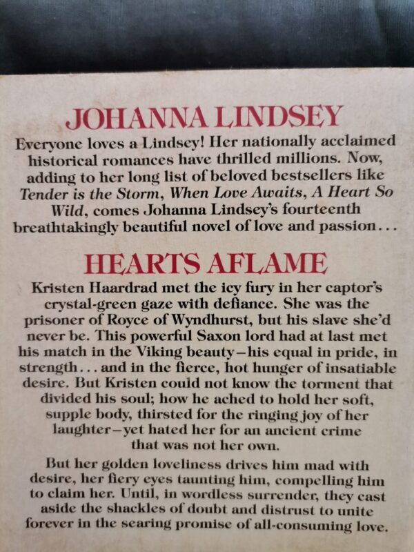 Hearts Aflame – Johanna Lindsey secondhand book