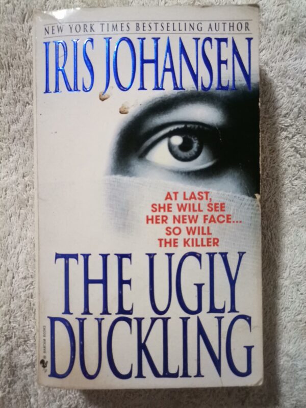 17731637664388136942419255970537 The Ugly Duckling – Iris Johansen secondhand book