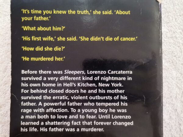 A Safe Place – Lorenzo Carcaterra secondhand book