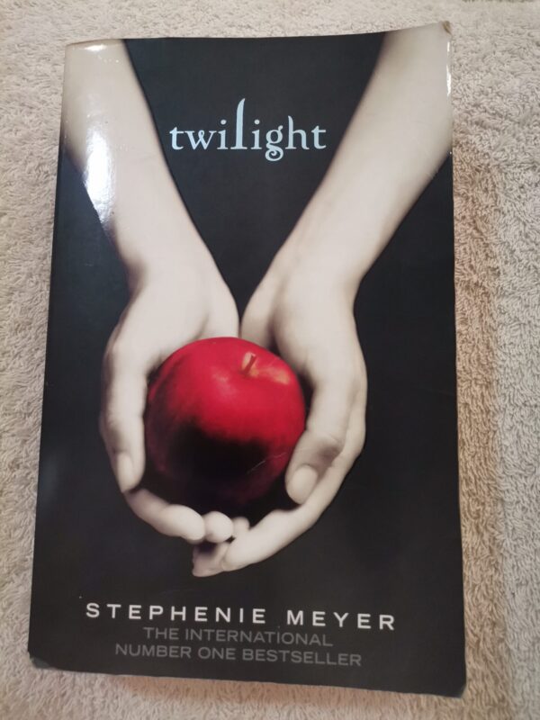 Twilight Series Bundle – Stephanie Meyer secondhand book