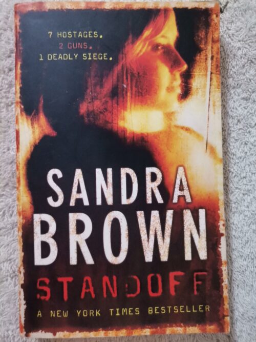 Standoff – Sandra Brown secondhand book