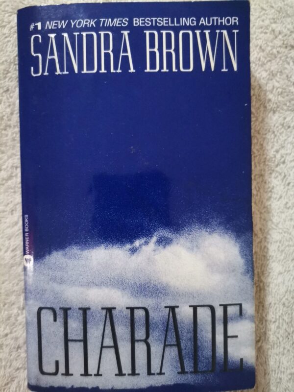 Charade – Sandra Brown secondhand book