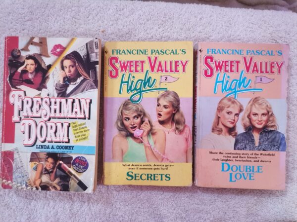 Tween & Teen Bundle (25 Books) secondhand book